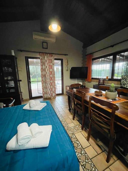 Honey'S Home-Dependance Campagna ลาตินา ภายนอก รูปภาพ